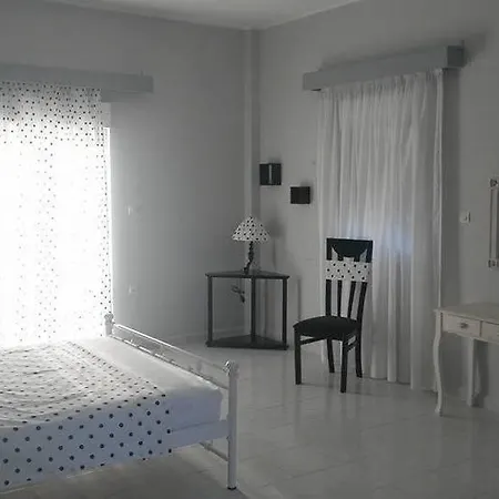 Efstathia Xirokambos (Leros)