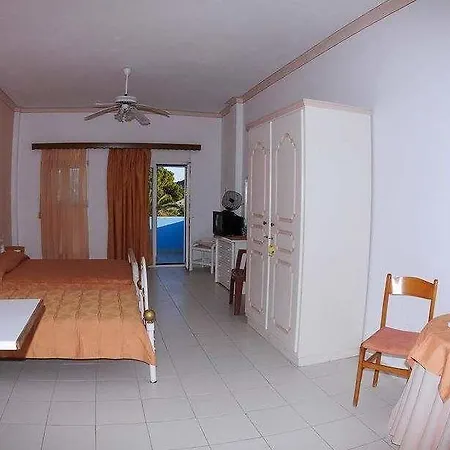 Efstathia Xirokambos (Leros)